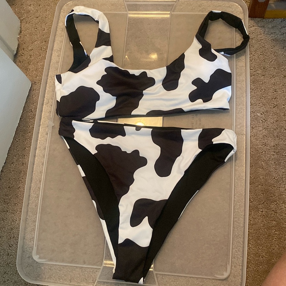 Cowprint bikini set